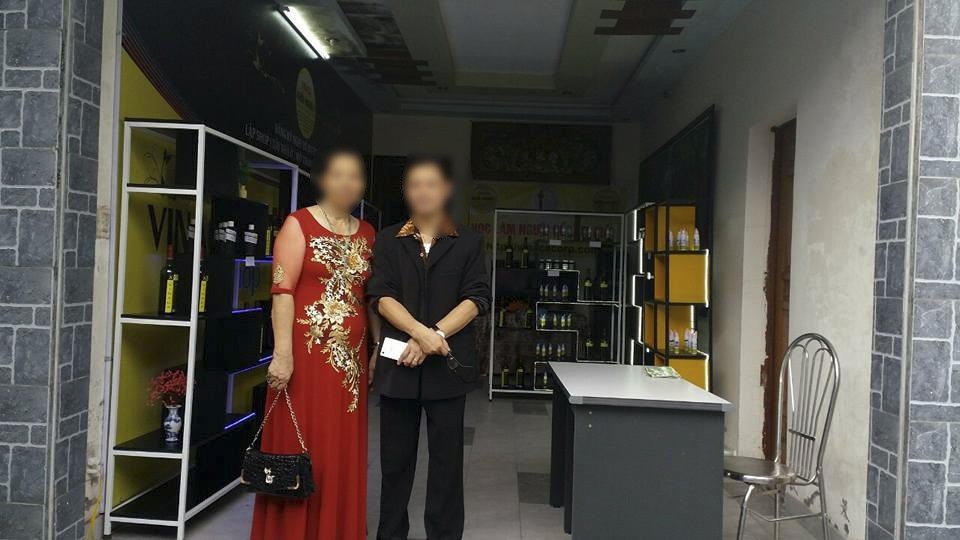 Chân dung giám đốc Cty Vinaca bán hàng rởm - 7
Số tiền 200 triệu đồng không phải là nhỏ nên Cty này nghĩ ra chiêu “đối ứng 20% tối thiểu 200 triệu đồng. Để tạo niềm tin, Cty cam kết lợi nhuận đối với người tham gia là 100% vốn/2-3 tháng.