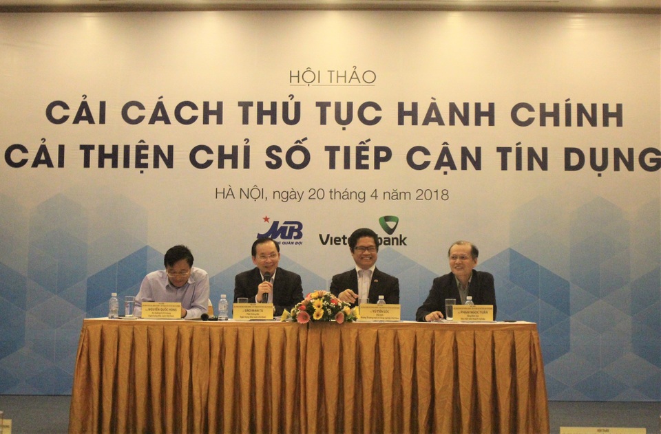Cho vay vốn: “Nếu minh bạch thì chẳng có gì ghê gớm” - 1 Các chuyên gia cho rằng, nông nghiệp và khởi nghiệp hiện đang khó tiếp cận tín dụng của ngân hàng. (Ảnh: Hồng Vân)