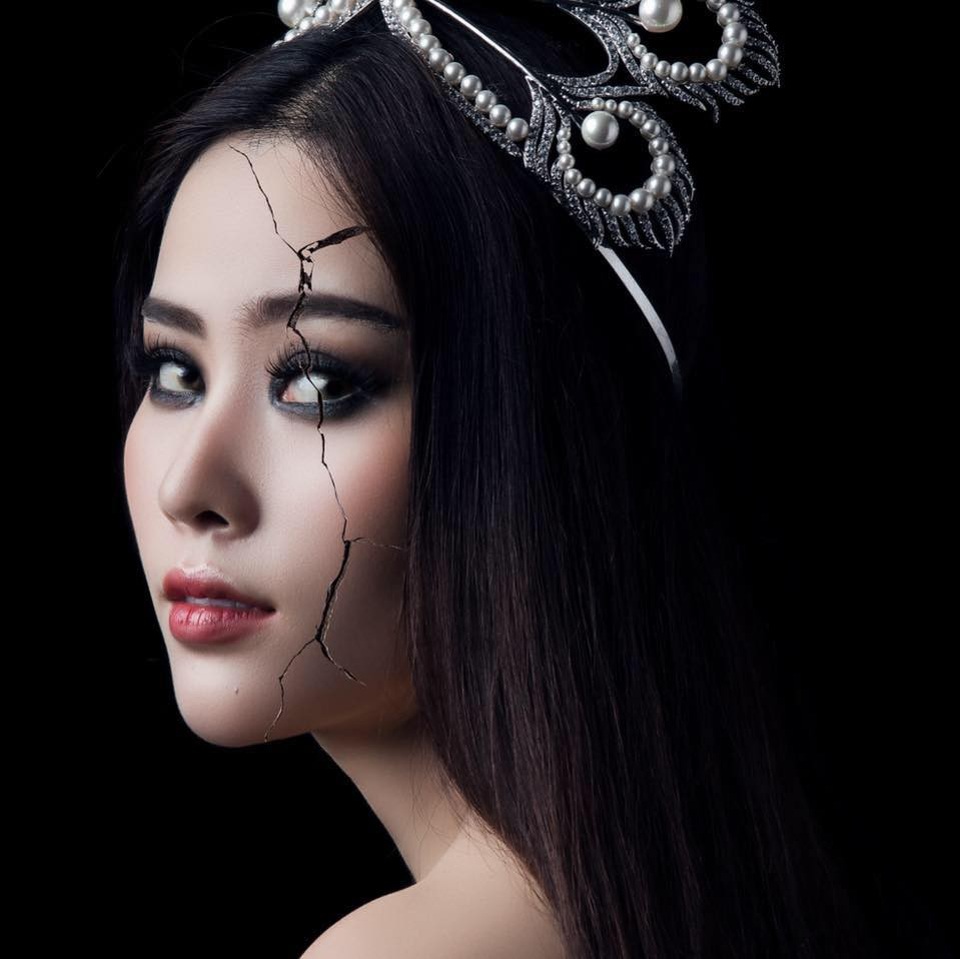 Danh hiệu “Miss Thất tình” của Nam Em và loạt danh xưng “khác người” trong showbiz - 1 Nam Em đã hứng chịu búa rìu dư luận vì scandal tình ái với Trường Giang.