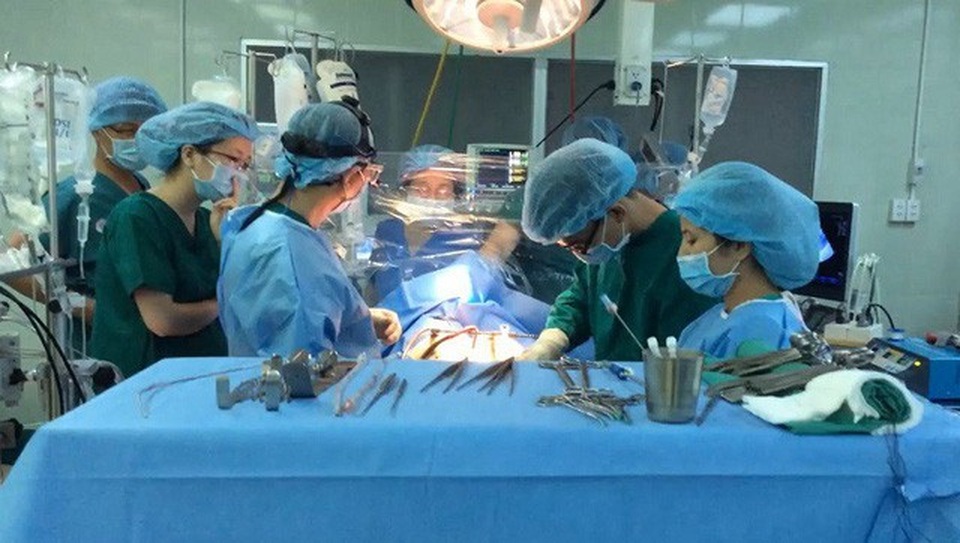 
Cuộc phẫu thuật nhận tạng và ghép tạng đã được 2 bệnh viện phối hợp nhịp nhàng
