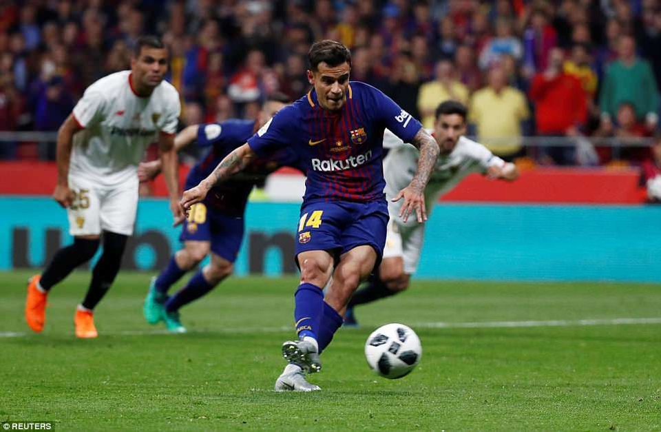 Những khoảnh khắc Barcelona “vùi dập” Sevilla để vô địch Cúp Nhà vua - 6
Tình huống Coutinho đá phạt đền thành công, giúp Barcelona nâng tỷ số lên 5-0 ở phút 69