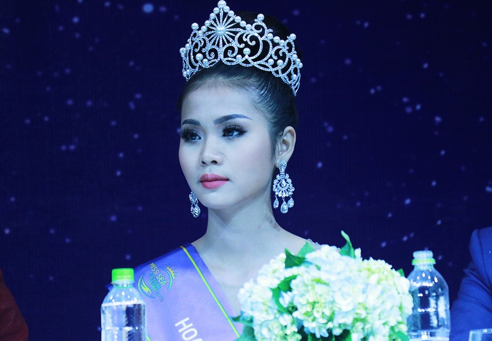 Tân Hoa hậu Biển ứng xử vấp váp vẫn đăng quang, BTC nói gì? - 5 Nhan sắc của Tân Hoa hậu Biển Việt Nam Toàn cầu Nguyễn Thị Kim Ngọc chinh phục được khán giả so với nhan sắc của một số cuộc thi người đẹp khác trước đó