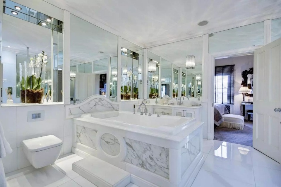 “Đẹp mê mẩn” siêu biệt thự Anh có giá thuê... 3,5 tỷ đồng/tháng - 6 “Đẹp mê mẩn” siêu biệt thự Anh có giá thuê... 3,5 tỷ đồng/tháng - 6