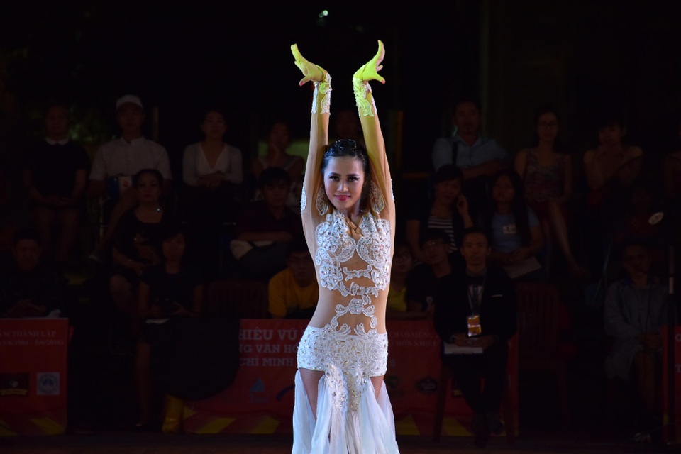 Miss Motor Việt Nam 2018 Diễm Hằng: “Cuộc thi đã góp phần thay đổi quan niệm về hình mẫu phụ nữ hiện đại” - 2
Diễm Hằng trong một giải thi đấu Dance sport