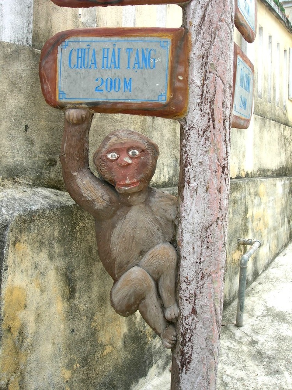 Những điểm đến ở Cù Lao Chàm mà du khách không nên bỏ qua - 3 Biển hướng dẫn các địa điểm du lịch rất ngộ nghĩnh ở Cù Lao Chàm