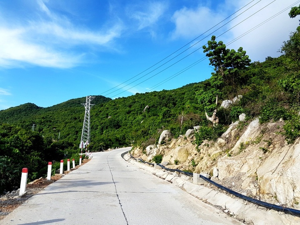 Những điểm đến ở Cù Lao Chàm mà du khách không nên bỏ qua - 5 Những con đường ven đảo rất quyến rũ