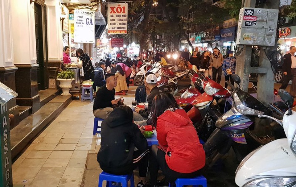 Biến đổi bất ngờ, phố Cầu Gỗ - Hà Nội mất dần bộ mặt cũ - 3 Biến đổi bất ngờ, phố Cầu Gỗ - Hà Nội mất dần bộ mặt cũ - 3