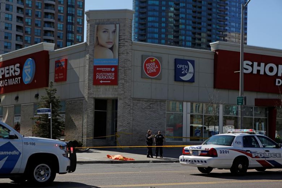 Tấn công bằng xe tải ở Canada, ít nhất 10 người chết - 3
(Ảnh: Reuters)