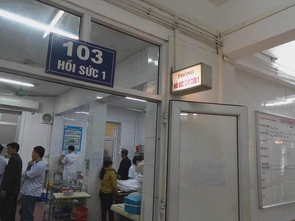 Trực cấp cứu 24/24 giờ dịp nghỉ lễ - 1 Công tác cấp cứu, khám chữa bệnh được đảm bảo trong kỳ nghỉ lễ sắp tới. Ảnh minh họa: H.Hải