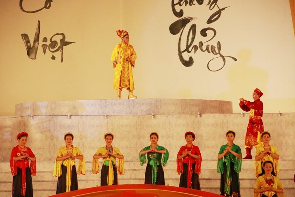 Cố đô Hoa Lư “Rực sáng thiên anh hùng ca Đại Cồ Việt” - 9
Đinh Bộ Lĩnh xưng ngôi đế vương, lập ra nhà nước Đại Cồ Việt