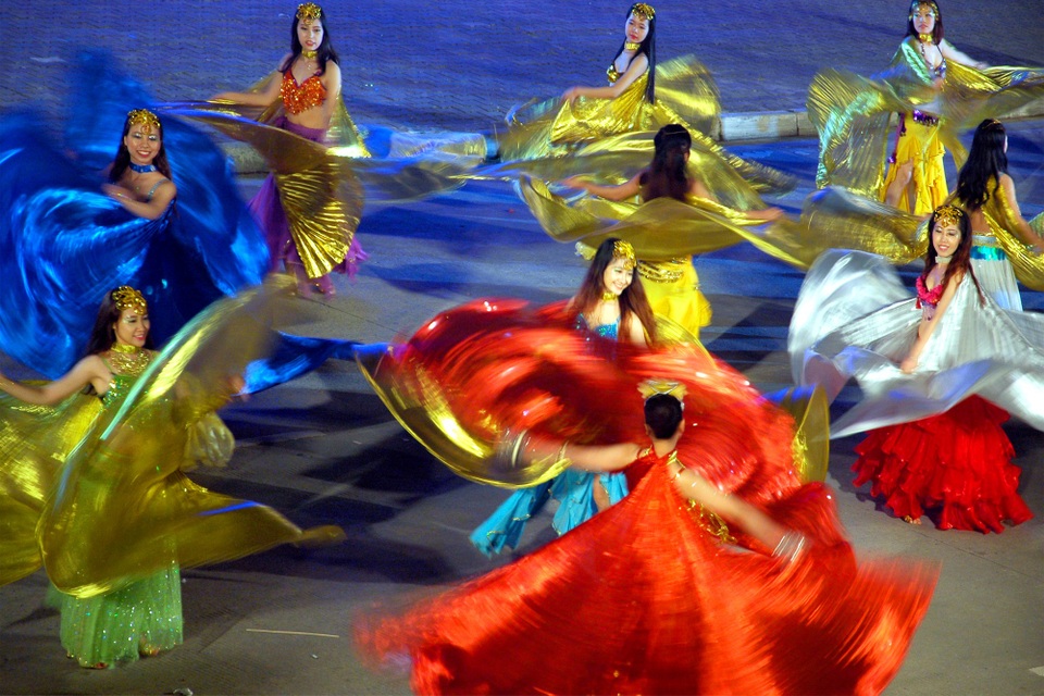 Vũ điệu Samba của các nghệ sỹ Latinh sẽ "biến Hạ Long thành Rio De Janeiro"? - 1 Vũ điệu Samba của các nghệ sỹ Latinh sẽ "biến Hạ Long thành Rio De Janeiro"? - 1