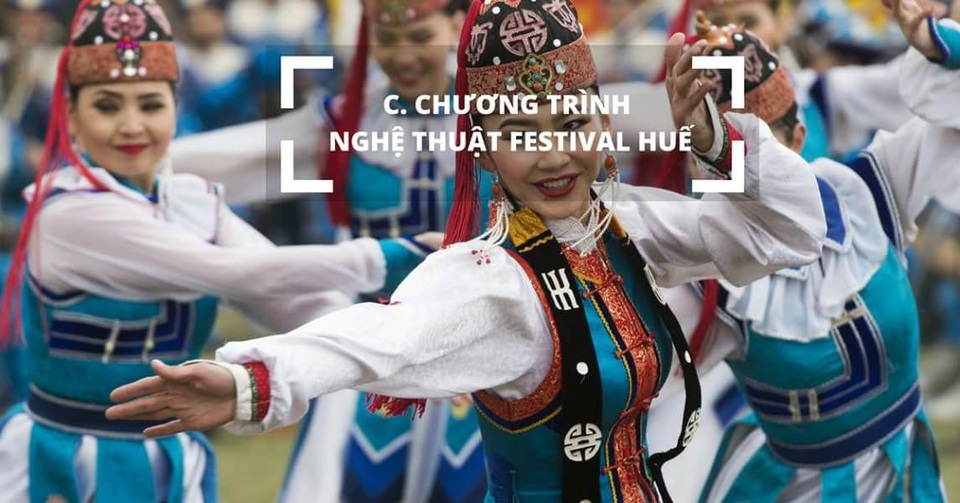Festival Huế 2018 có sự tham dự của 19 quốc gia và chủ nhà Việt Nam với tổng số hơn 500 nghệ sĩ. Các nghệ sĩ sẽ trình diễn ở nhiều nơi ở TP Huế từ Đại Nội, quảng trường Ngọ Môn đến Cung An Định, công viên Nguyễn Văn Trỗi, bia Quốc Học, công viên Tứ Tượng... cho đến các vùng thôn quê như cầu ngói Thanh Toàn (thị xã Hương Thủy), làng cổ Phước Tích (huyện Phong Điền)