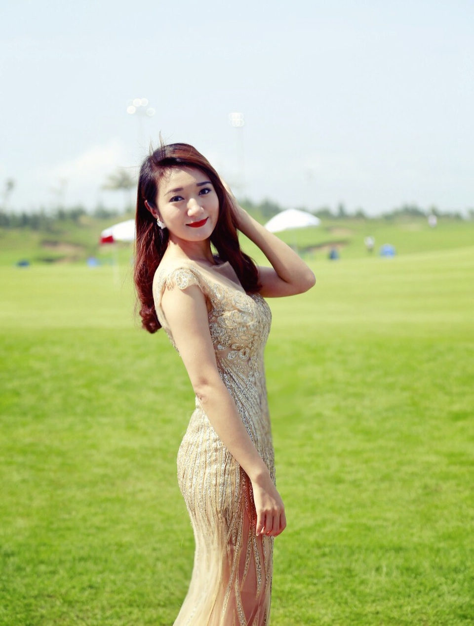 Nhan sắc nữ MC VTV đạt Á quân Cầu vồng 2009 từng sợ hãi đám đông - 5 Với Vân Anh, một trong những điều quan trọng nhất với người dẫn là không ngừng học hỏi, làm giàu vốn kiến thức và vốn sống của mình.