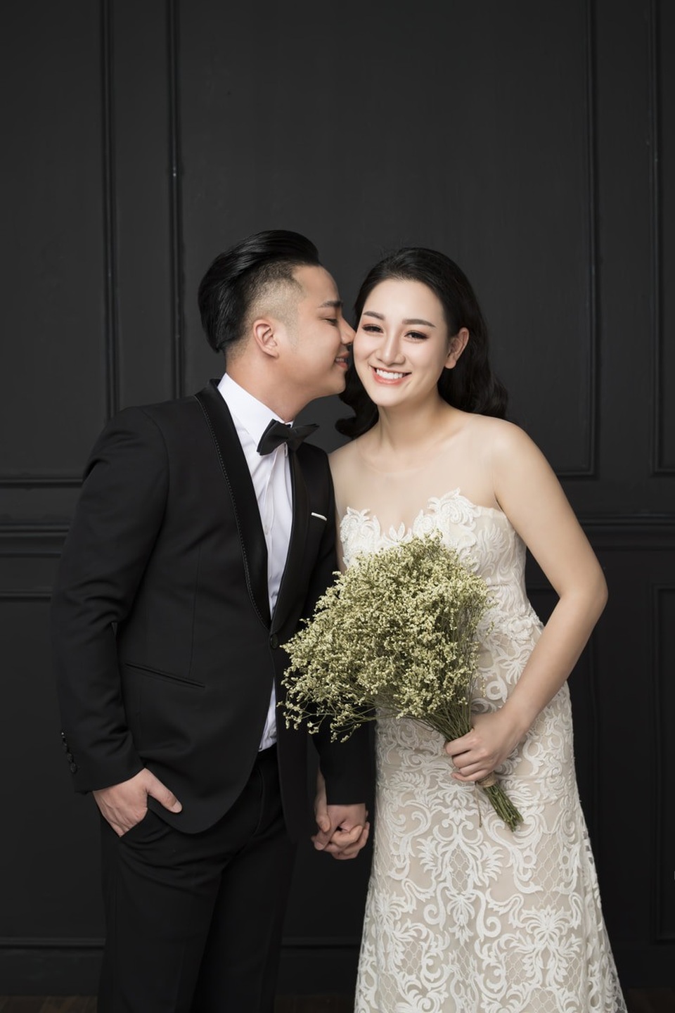 Độc đáo thiệp cưới “toà tuyên án” của cặp đôi trai xinh gái đẹp - 1 Độc đáo thiệp cưới “toà tuyên án” của cặp đôi trai xinh gái đẹp - 1