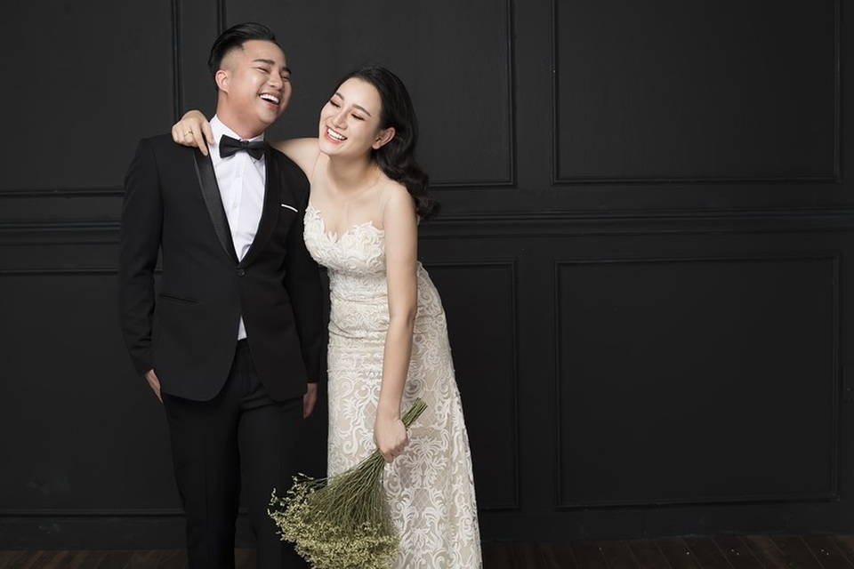 Độc đáo thiệp cưới “toà tuyên án” của cặp đôi trai xinh gái đẹp - 5 Độc đáo thiệp cưới “toà tuyên án” của cặp đôi trai xinh gái đẹp - 5