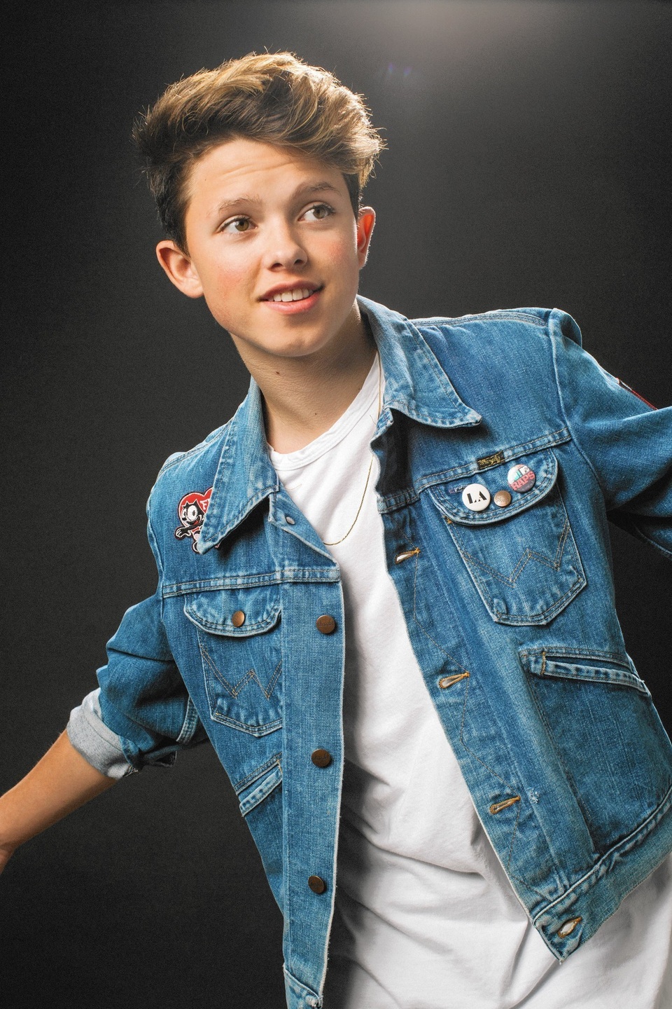 “Ghen tị” với mức thu nhập của “sao nhí” - 7 Ngôi sao mạng xã hội Jacob Sartorius (15 tuổi) kiếm được 3 triệu USD (68 tỷ đồng) trong năm qua.