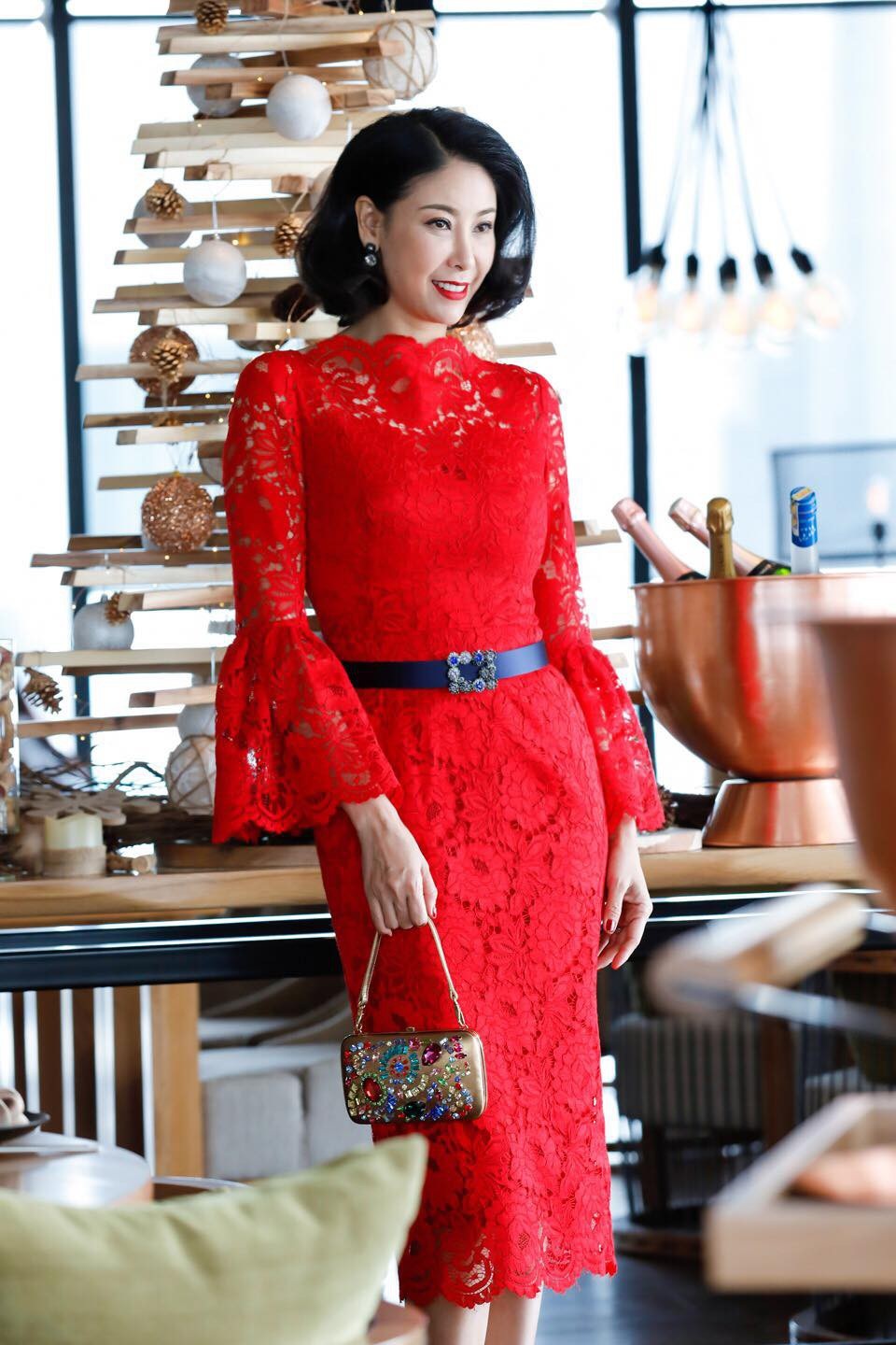Hà Kiều Anh kể về tuổi thơ cơ cực và những vấp ngã trong hôn nhân - 4 Hà Kiều Anh kể về tuổi thơ cơ cực và những vấp ngã trong hôn nhân - 4