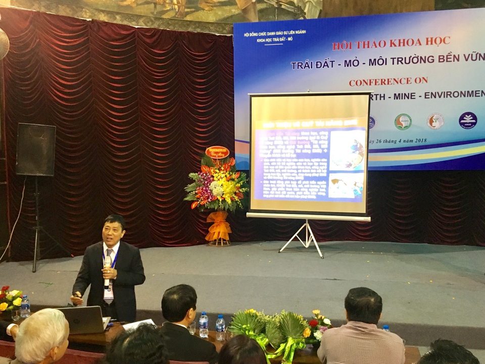 Đề xuất thành lập Quỹ "Phát triển Tài năng khoa học, công nghệ Trái Đất, mỏ, môi trường" - 1
Hội thảo khoa học Trái đất - mỏ - môi trường bền vững (EME 2018) tổ chức ngày 26/4 tại Hà Nội.