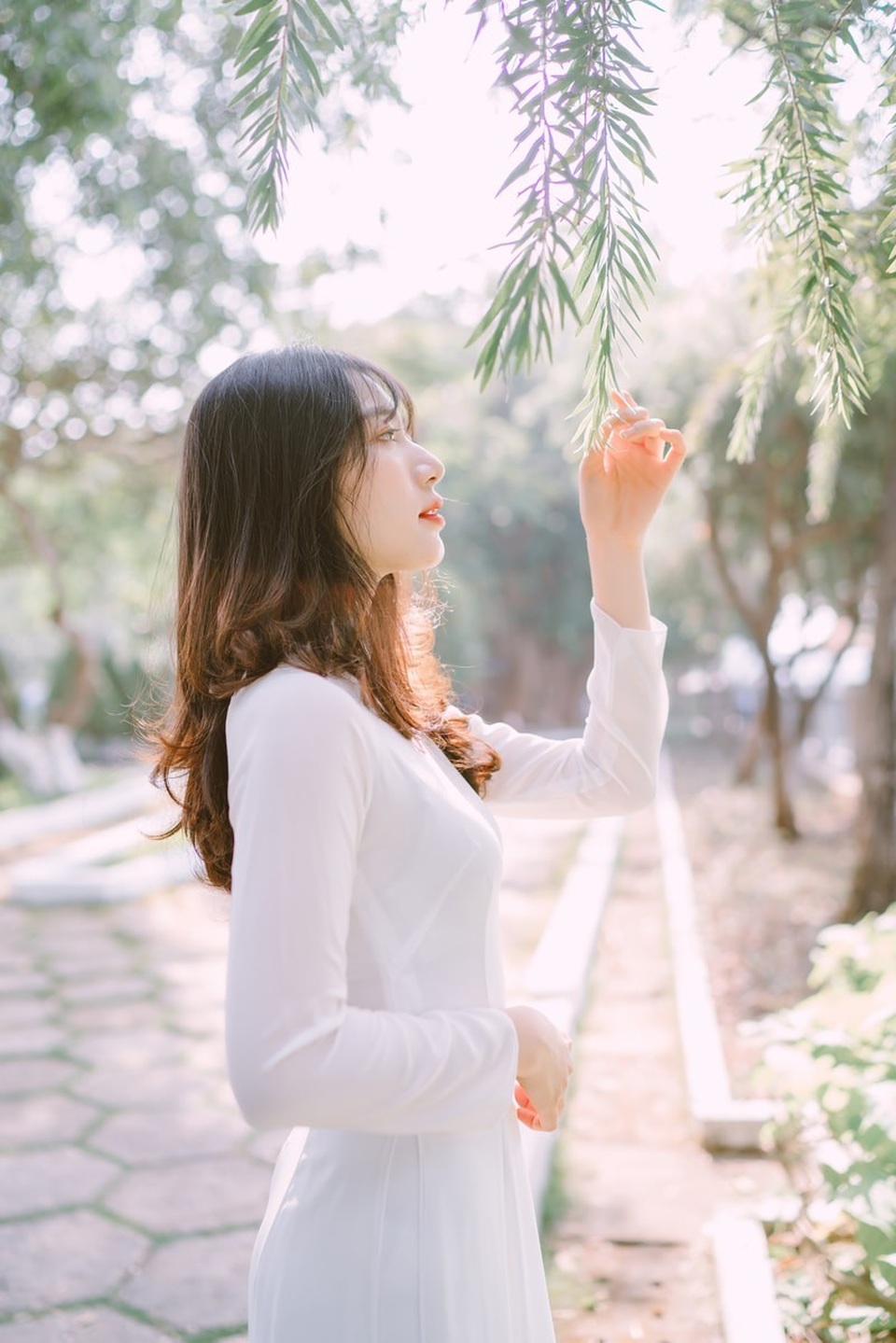 Nữ sinh Đồng Nai đẹp tinh khôi trong trang phục áo dài - 3 Mỹ Huyền tâm sự rằng cô dành niềm yêu mến đặc biệt với công việc người mẫu ảnh. Bởi thế, Mỹ Huyền luôn tranh thủ thời gian rảnh để thỏa niềm đam mê của bản thân, cô thường làm người mẫu ảnh cho một số của hàng thời trang và những bộ ảnh nghệ thuật.