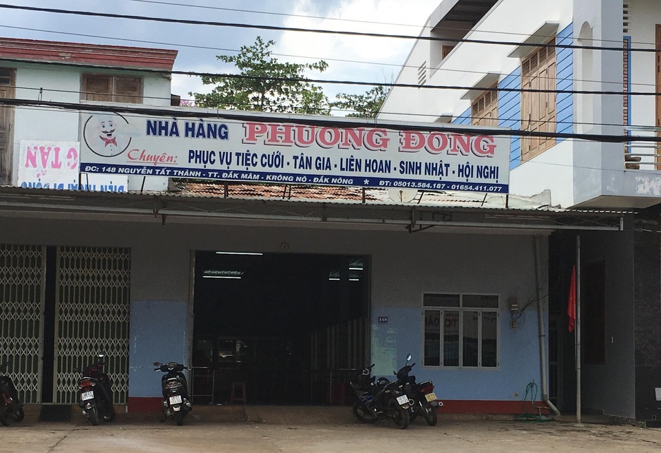 Truy rõ những cán bộ huyện nợ tiền nhà hàng nhiều năm chưa trả - 3
Theo chủ nhà hàng, việc nợ nần kéo dài nhiều năm khiến nhà hàng gặp khó khăn
