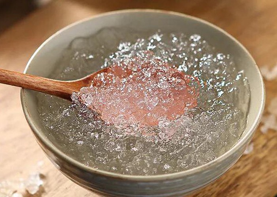Lùng mua nhựa cây bí ẩn, đồn bổ như yến sào: 10 triệu đồng/kg - 1
Loại nhựa cây tuyết yến bí ẩn đang được giới nhà giàu Việt mua về ăn với giá 10 triệu đồng/kg