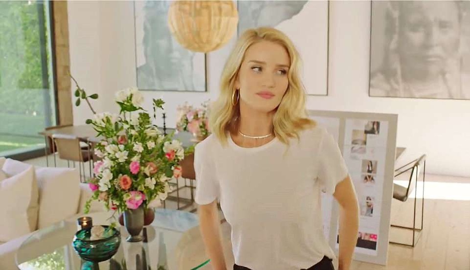 
Căn nhà mang vẻ thanh lịch và bình yên
