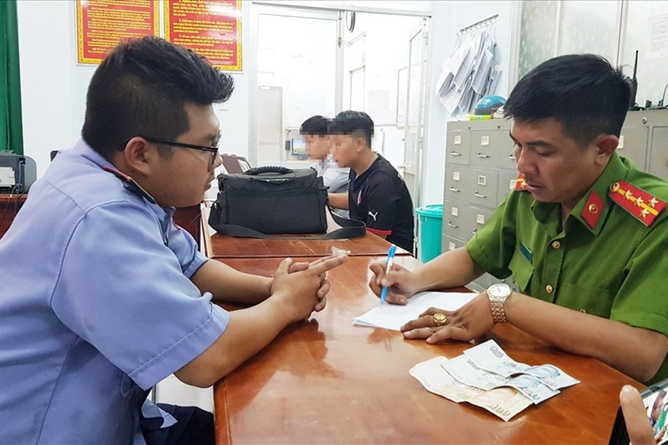 
Đã đến lúc các Cty bảo vệ phải tăng cường công tác giáo dục, quản lý nhân viên để tránh trường hợp chính bảo vệ lại là người đi trộm cắp tài sản của người dân. Ảnh: T.S
