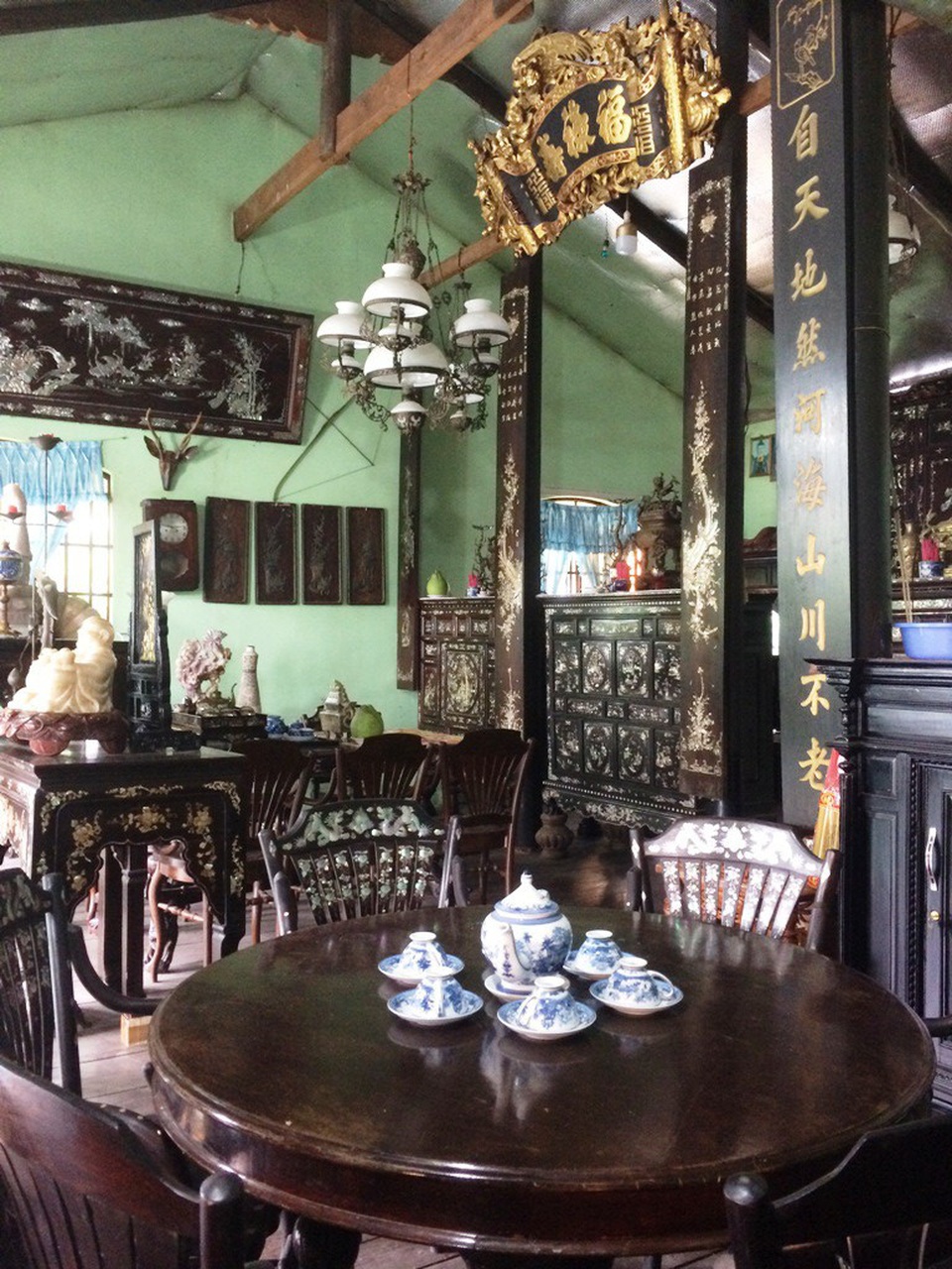 Ngỡ ngàng ngắm những đồ cổ “độc nhất vô nhị” trong ngôi nhà miền Tây - 4 Ngỡ ngàng ngắm những đồ cổ “độc nhất vô nhị” trong ngôi nhà miền Tây - 4