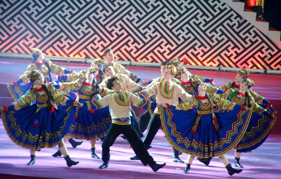 Pháo hoa rực rỡ trong đêm khai mạc Festival Huế 2018 - 19 Những điệu nhảy truyền thống của xứ sở Bạch Dương làm cho khán giả phấn khích