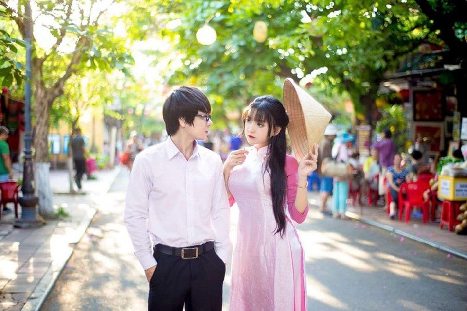 Cô dâu chú rể Sài Gòn "hóa" công chúa hoàng tử trong ngày cưới - 11 Cô dâu chú rể Sài Gòn "hóa" công chúa hoàng tử trong ngày cưới - 11