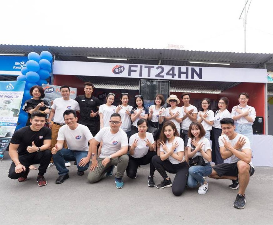 Fit24: Khởi động đường chạy monrun Hạ Long bằng hàng loạt giải thưởng hấp dẫn - 1 Fit24 – Fitness & Yoga Center là nhà tài trợ chính cho Mon Asian Food Festival - MAFF 2018 và đường chạy MonRun tại cung đường đẹp nhất Hạ Long