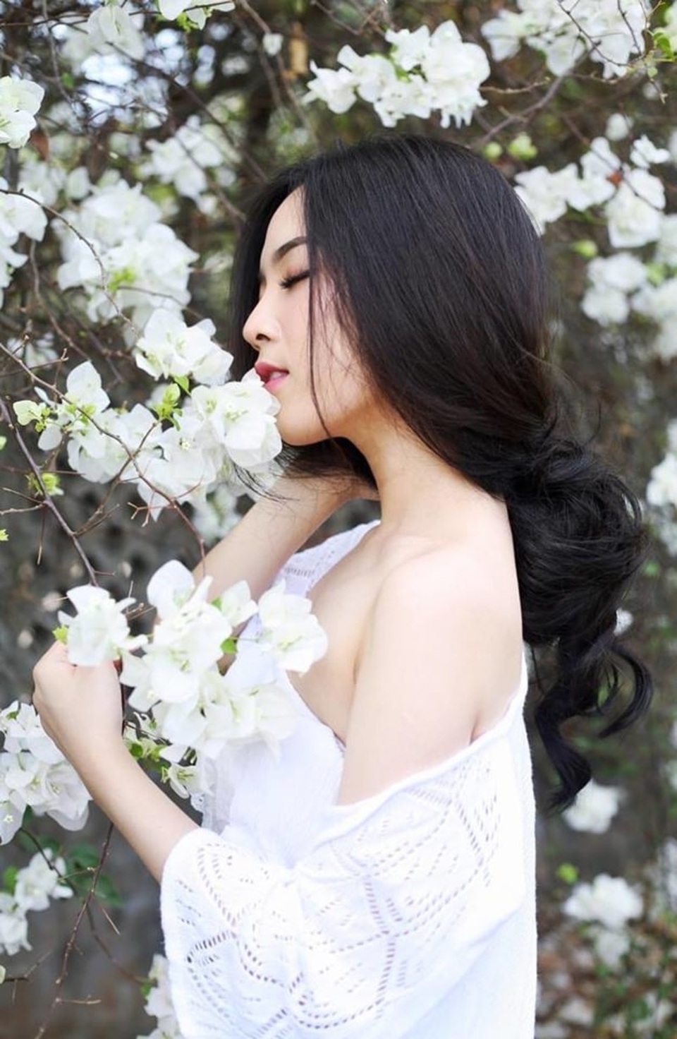 Nữ sinh 9X gốc Hàn Quốc xinh đẹp, khoe ảnh “dậy thì thành công” - 3 Cô ngày càng xinh đẹp, quyến rũ