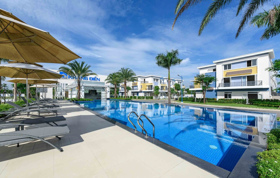 Rosita Garden khởi công xây dựng giai đoạn 2 - 2 Khu vực hồ bơi hiện đại