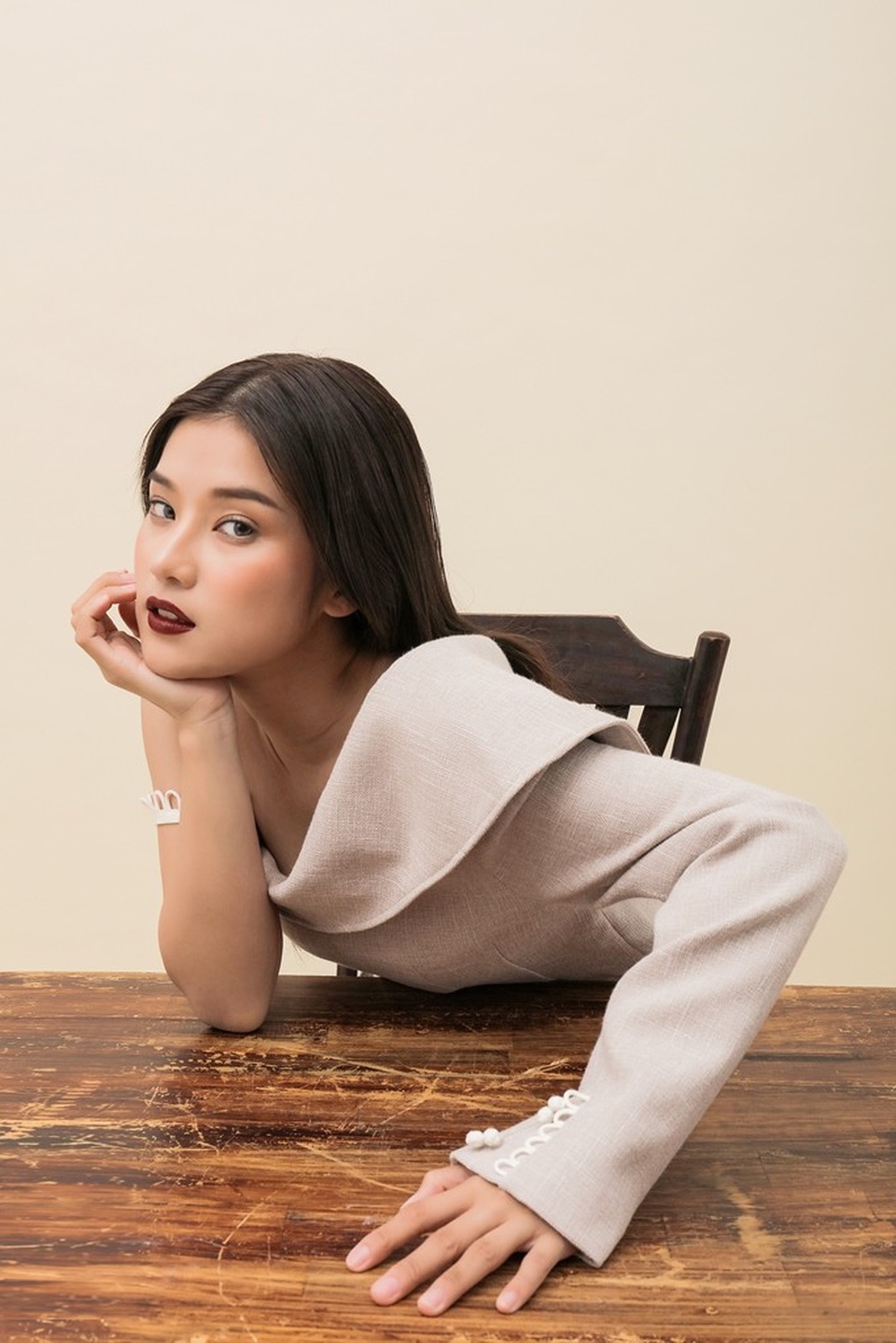Hoàng Yến Chibi sexy hơn để khẳng định đã đến lúc trưởng thành - 10 “Và fan của tôi, họ cũng lớn lên từng ngày nên tôi cũng phải lớn lên cùng họ”.