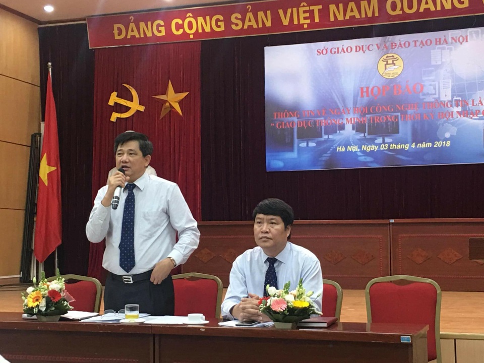 Sở GD&ĐT Hà Nội sẽ tổ chức “Ngày hội CNTT” - 1 Ông Phạm Xuân Tiến, Phó Giám đốc Sở GD&ĐT Hà Nội cung cấp thông tin tại buổi họp báo (Ảnh: N. Hà)