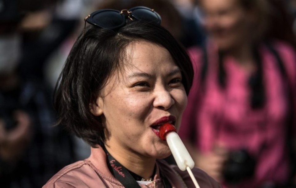 
Các món ăn với tạo hình na ná của quý cũng được mọi người nhiệt tình hưởng ứng.
