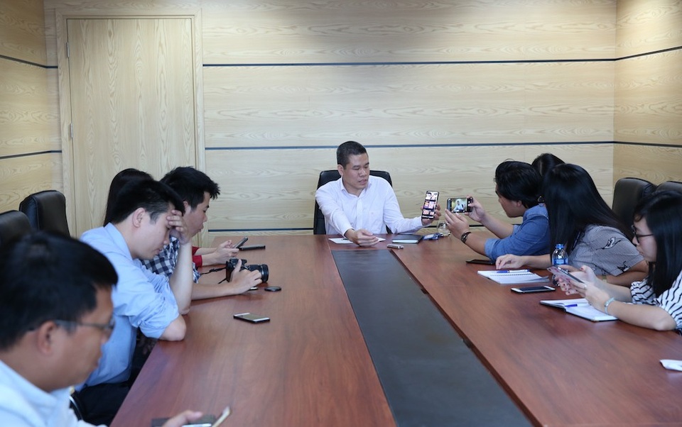 VTVCab: "Đổi kênh, chúng tôi đã thông báo tới khách hàng" - 2
Theo ông Nam, một trong những lý do loại bỏ kênh truyền hình cũ là bởi không đạt được thỏa thuận trong việc đưa nội dung các kênh này lên internet.