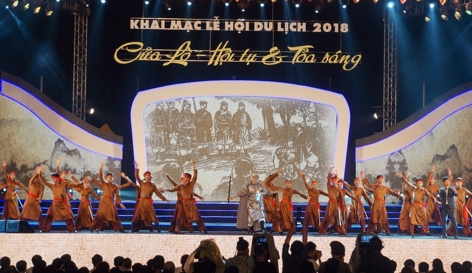 Phó Thủ tướng Chính phủ Vương Đình Huệ đánh trống khai hội du lịch Cửa Lò 2018 - 5 Phó Thủ tướng Chính phủ Vương Đình Huệ đánh trống khai hội du lịch Cửa Lò 2018 - 5