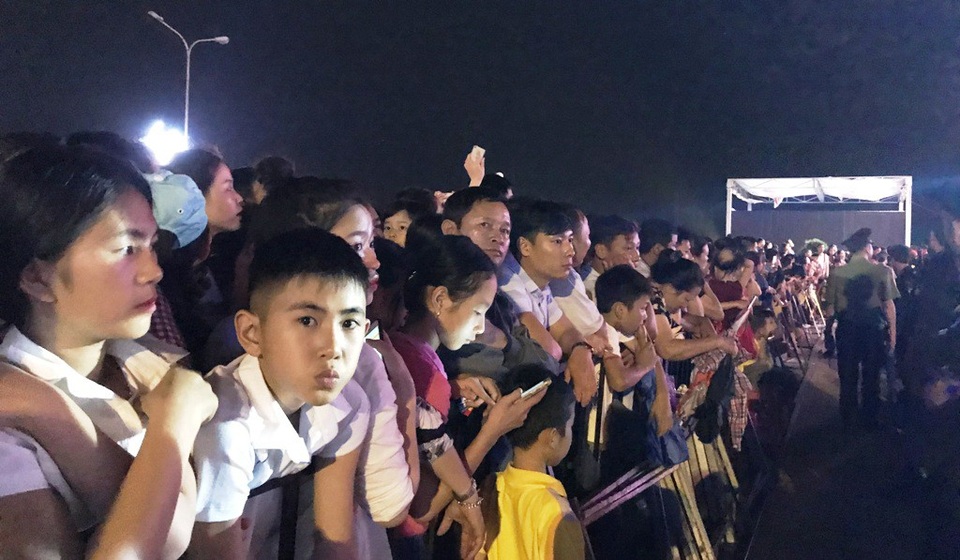 Phó Thủ tướng Chính phủ Vương Đình Huệ đánh trống khai hội du lịch Cửa Lò 2018 - 14 Phó Thủ tướng Chính phủ Vương Đình Huệ đánh trống khai hội du lịch Cửa Lò 2018 - 14