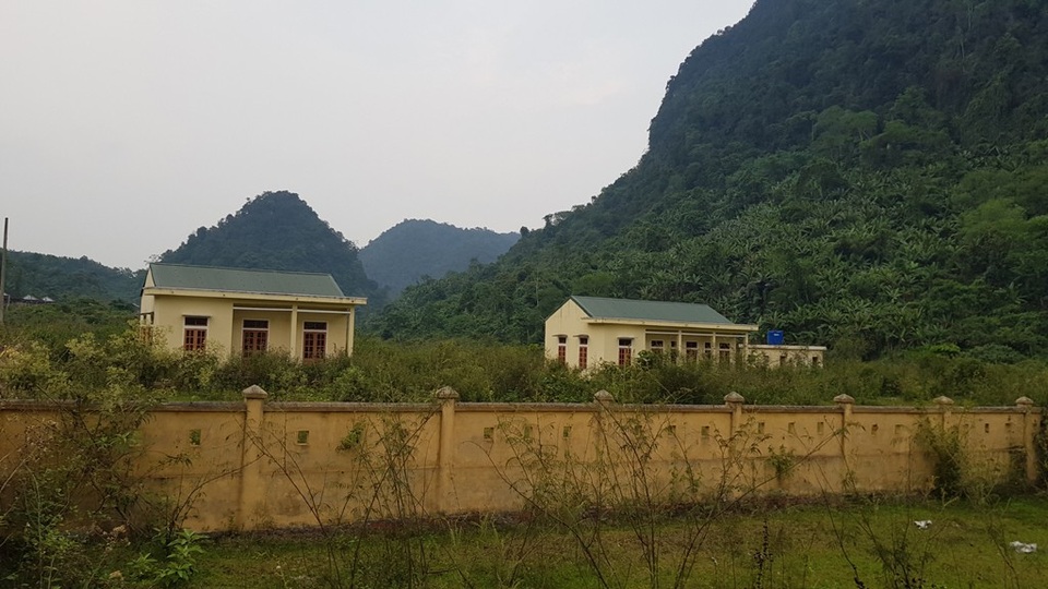 Hoang lạnh khu tái định cư cho người Đan Lai nơi đại ngàn! - 14 Hoang lạnh khu tái định cư cho người Đan Lai nơi đại ngàn! - 14