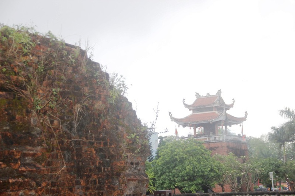 Bức tường thành phía Bắc Thành cổ Quảng Trị