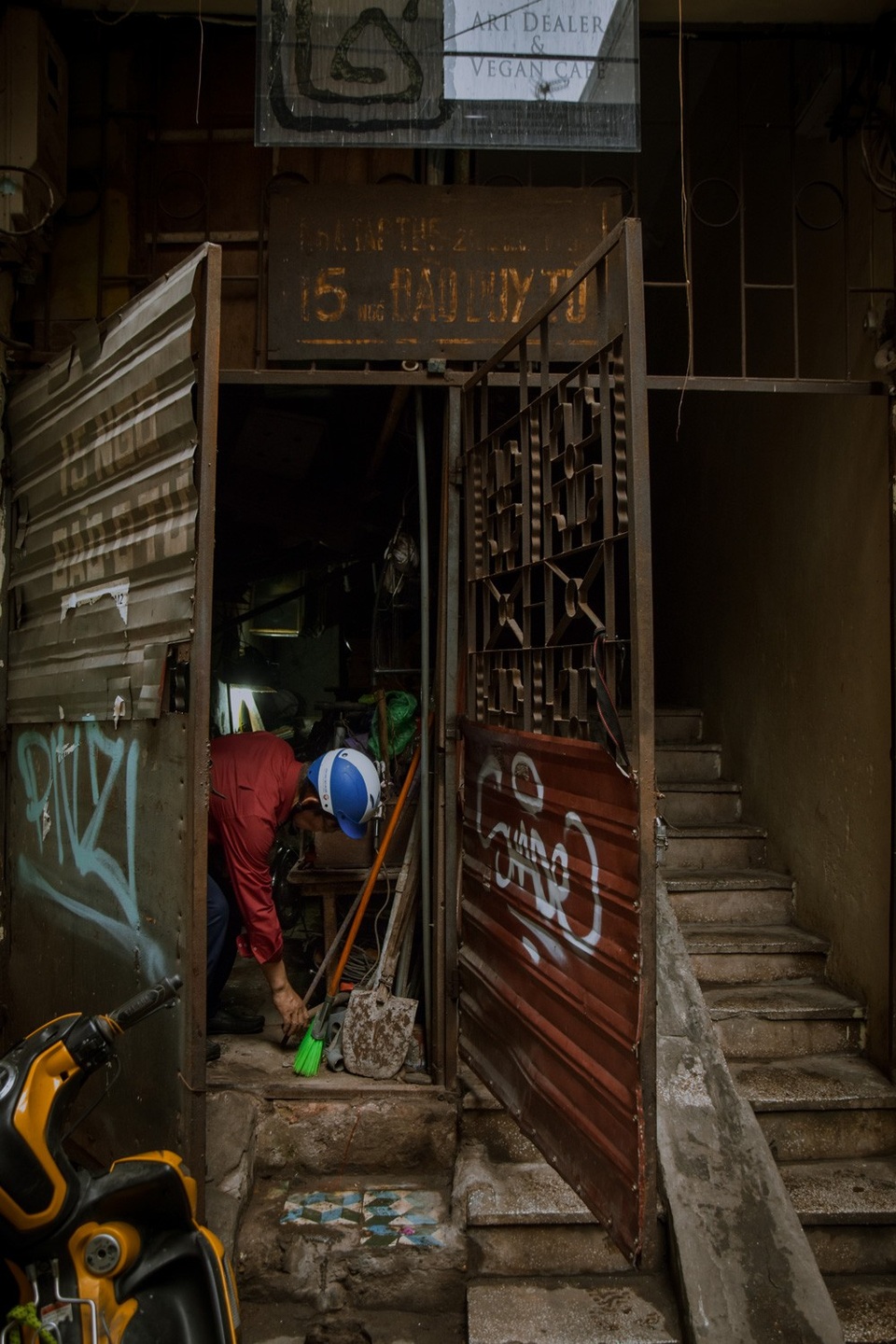 Một Hà Nội "lặng" qua khung hình bạn trẻ Hà thành - 14