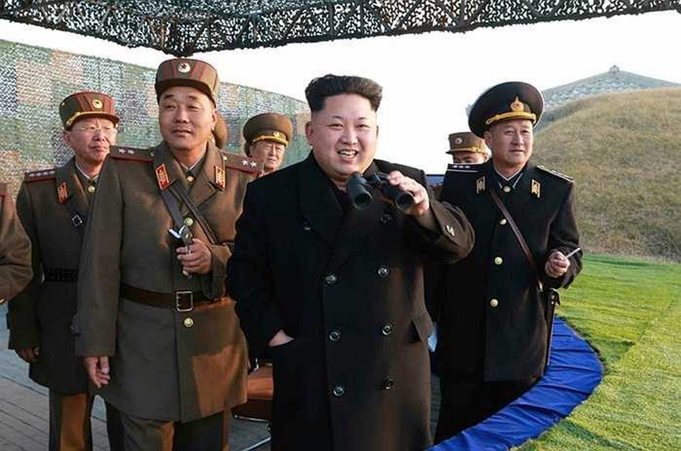 Hàn-Triều thảo luận cách thức ông Kim Jong-un sẽ đến "nơi nguy hiểm nhất thế giới" - 1
Ông Kim Jong-un sẽ trở thành lãnh đạo Triều Tiên đầu tiên đặt chân lên lãnh thổ Hàn Quốc. (Ảnh: AFP)