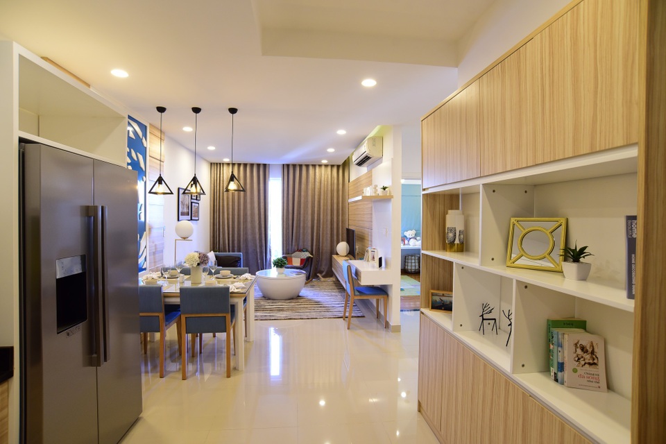 TTC Land tiếp tục thắng lớn tại thị trường bất động sản khu Tây - 1
Carillon là dòng căn hộ tầm trung dành cho phân khác các gia đình trẻ - với nhu cầu ở thật có giá vừa túi tiền, tập trung tại các quận Tân Bình, Bình Tân và Tân Phú.