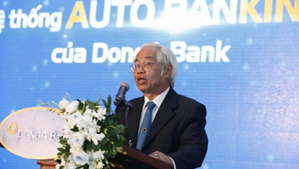 Vụ án Trần Phương Bình: Dùng tiền ngân hàng mua cổ phần cho mình - 1 Ông Trần Phương Bình khi còn lãnh đạo ngân hàng Đông Á