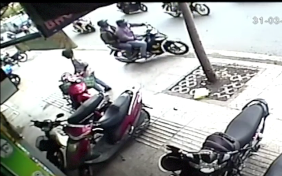 Manh mối lần ra băng cướp ngân hàng ở Sài Gòn - 2