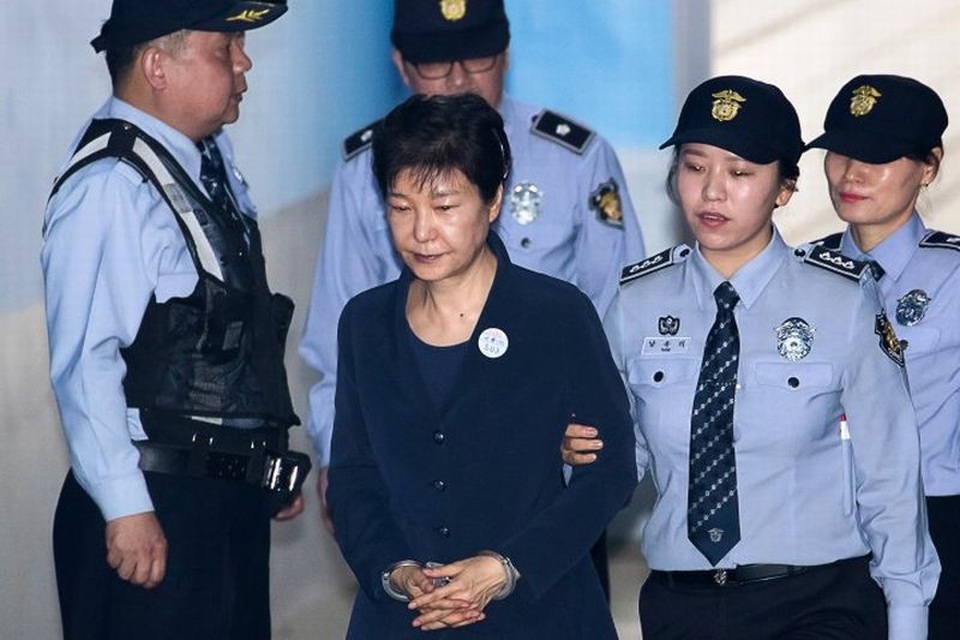Cựu Tổng thống Hàn Quốc bị kết án 24 năm tù - 1 Cựu Tổng thống Park Geun-hye (Ảnh: Reuters)