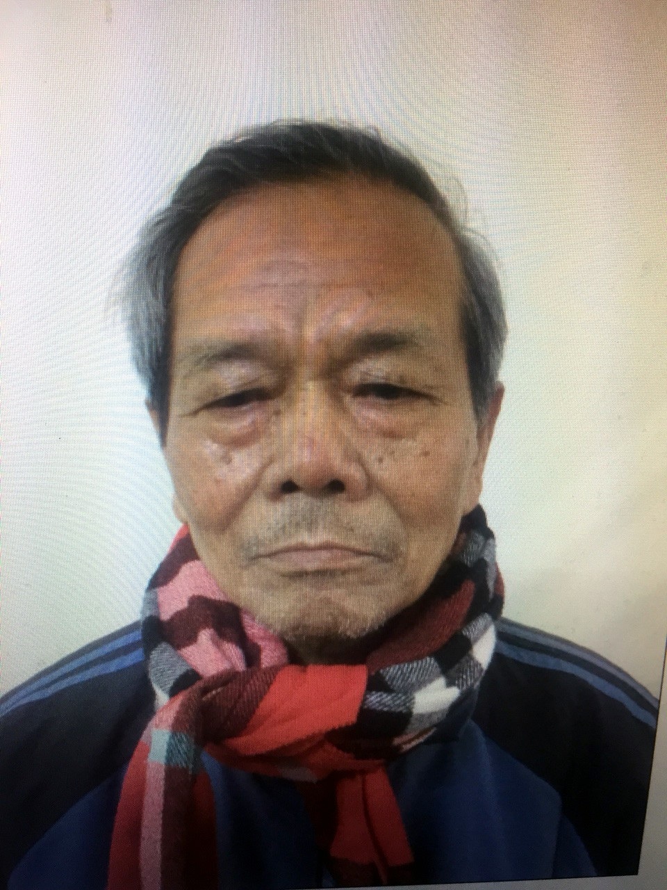 Ly kỳ hành trình tìm người thân cho bệnh nhân “3 tháng không người nhận” - 3 Ảnh ông Hồng trong hồ sơ lưu trữ tại Công an phường Hàng Bông (quận Hoàn Kiếm) cũng như tại Trung tâm bảo trợ xã hội số 1.