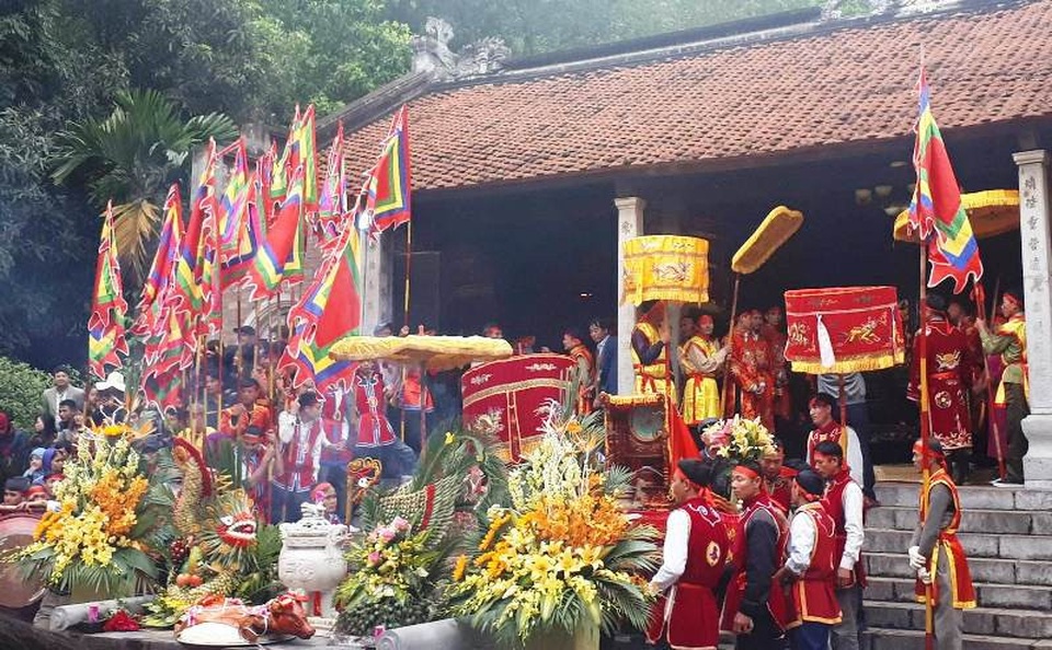 Kỷ niệm 1770 năm ngày mất của anh hùng dân tộc Triệu Thị Trinh - 3 Lễ kỷ niệm năm ngày mất của anh hùng dân tộc Triệu Thị Trinh cũng là dịp giới thiệu, quảng bá những giá trị văn hóa, kiến trúc tiêu biểu, độc đáo của Di tích lịch sử đền Bà Triệu và những tiềm năng du lịch của tỉnh Thanh Hóa với bạn bè trong nước và quốc tế.