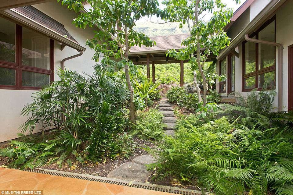 Ngắm nhà sang đẹp như mơ của Nicole Scherzinger - 4
Cô quyết định rao bán dinh thự này với giá 1,399 triệu USD